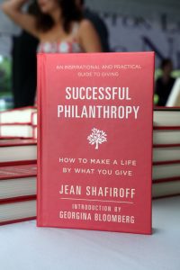 Successful Philanthropy: How to Make a Life by What You Give